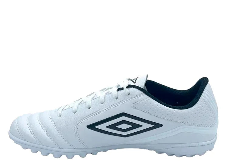 ZAPATILLAS HOMBRE UMBRO FÚTBOL BLANCO CLASSICO XII LT TF - La Tiendita de la Jose