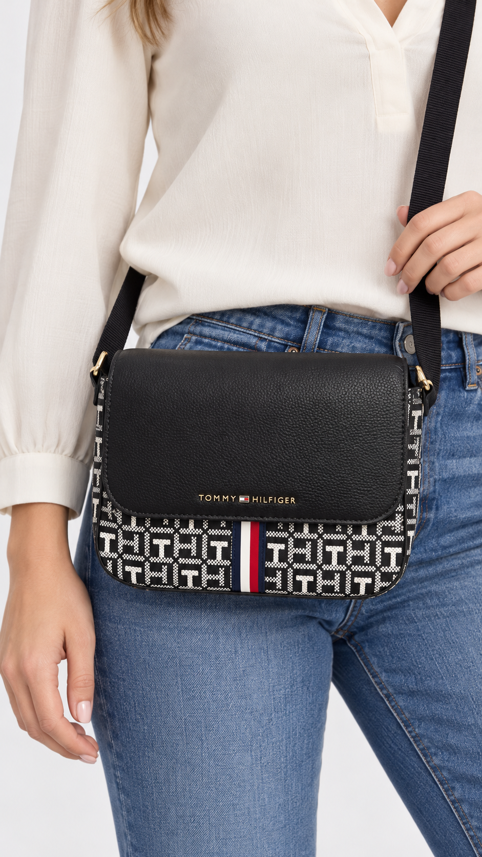 Crossbody Tommy Hilfiger con monograma: modelo
