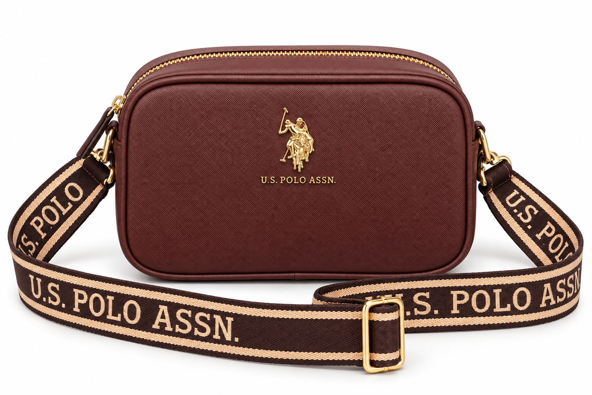 Crossbody U.S. Polo Assn. burdeo con correa ancha de la marca